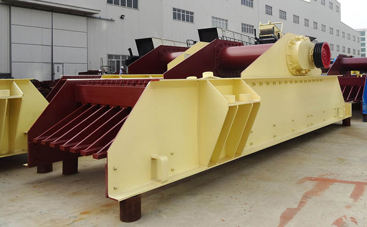 小型（xíng）電機振動給（gěi）料機圖片